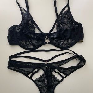 Blue Bella strappy lace lingerie set